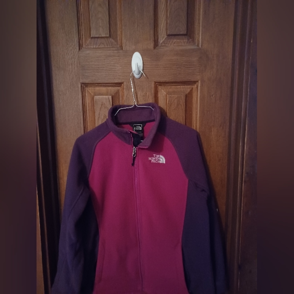 The North Face Women's Ski Jacket - Purple and Pink